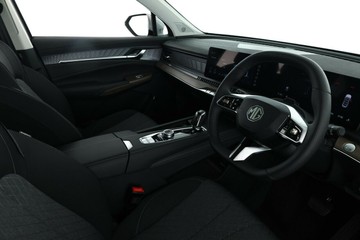 https://vehicle-cdn.autoleague.cloud/32838_1671172_19.jpg