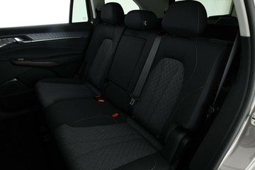 https://vehicle-cdn.autoleague.cloud/32838_1671172_32.jpg