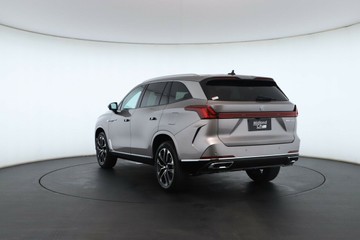 https://vehicle-cdn.autoleague.cloud/32838_1671172_8.jpg