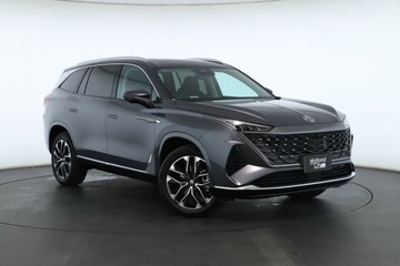 https://vehicle-cdn.autoleague.cloud/32838_1671445_1.jpg