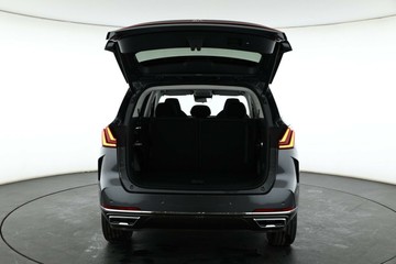https://vehicle-cdn.autoleague.cloud/32838_1671445_15.jpg