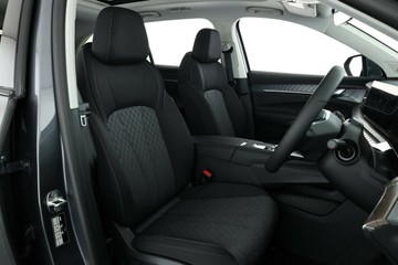 https://vehicle-cdn.autoleague.cloud/32838_1671445_19.jpg