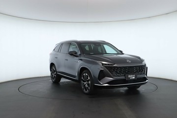 https://vehicle-cdn.autoleague.cloud/32838_1671445_4.jpg