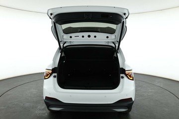 https://vehicle-cdn.autoleague.cloud/32838_1708666_15.jpg