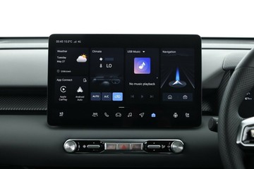 https://vehicle-cdn.autoleague.cloud/32838_1708666_22.jpg