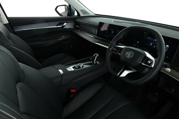 https://vehicle-cdn.autoleague.cloud/32838_1720861_19.jpg