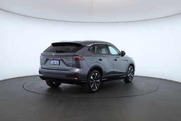 https://vehicle-cdn.autoleague.cloud/32838_172347_16.jpg