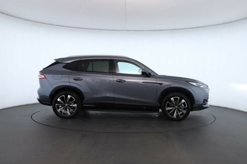 https://vehicle-cdn.autoleague.cloud/32838_172347_2.jpg