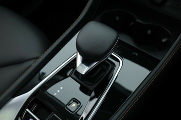 https://vehicle-cdn.autoleague.cloud/32838_172347_29.jpg