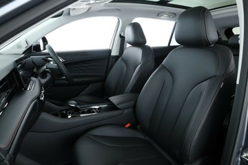 https://vehicle-cdn.autoleague.cloud/32838_172347_31.jpg