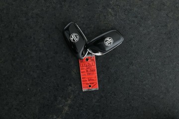 https://vehicle-cdn.autoleague.cloud/32838_172347_37.jpg
