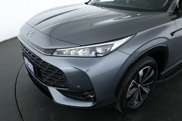 https://vehicle-cdn.autoleague.cloud/32838_172347_8.jpg