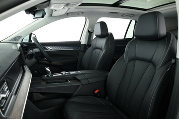 https://vehicle-cdn.autoleague.cloud/32838_1726411_32.jpg