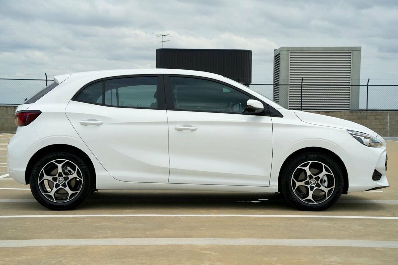 MG Mg3 image 4