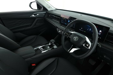 https://vehicle-cdn.autoleague.cloud/32838_173131_20.jpg