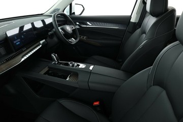 https://vehicle-cdn.autoleague.cloud/32838_1740058_33.jpg