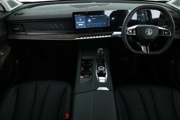 https://vehicle-cdn.autoleague.cloud/32838_1740058_37.jpg