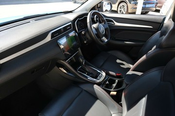 https://vehicle-cdn.autoleague.cloud/32838_185216_26.jpg