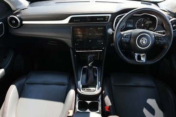 https://vehicle-cdn.autoleague.cloud/32838_185216_30.jpg