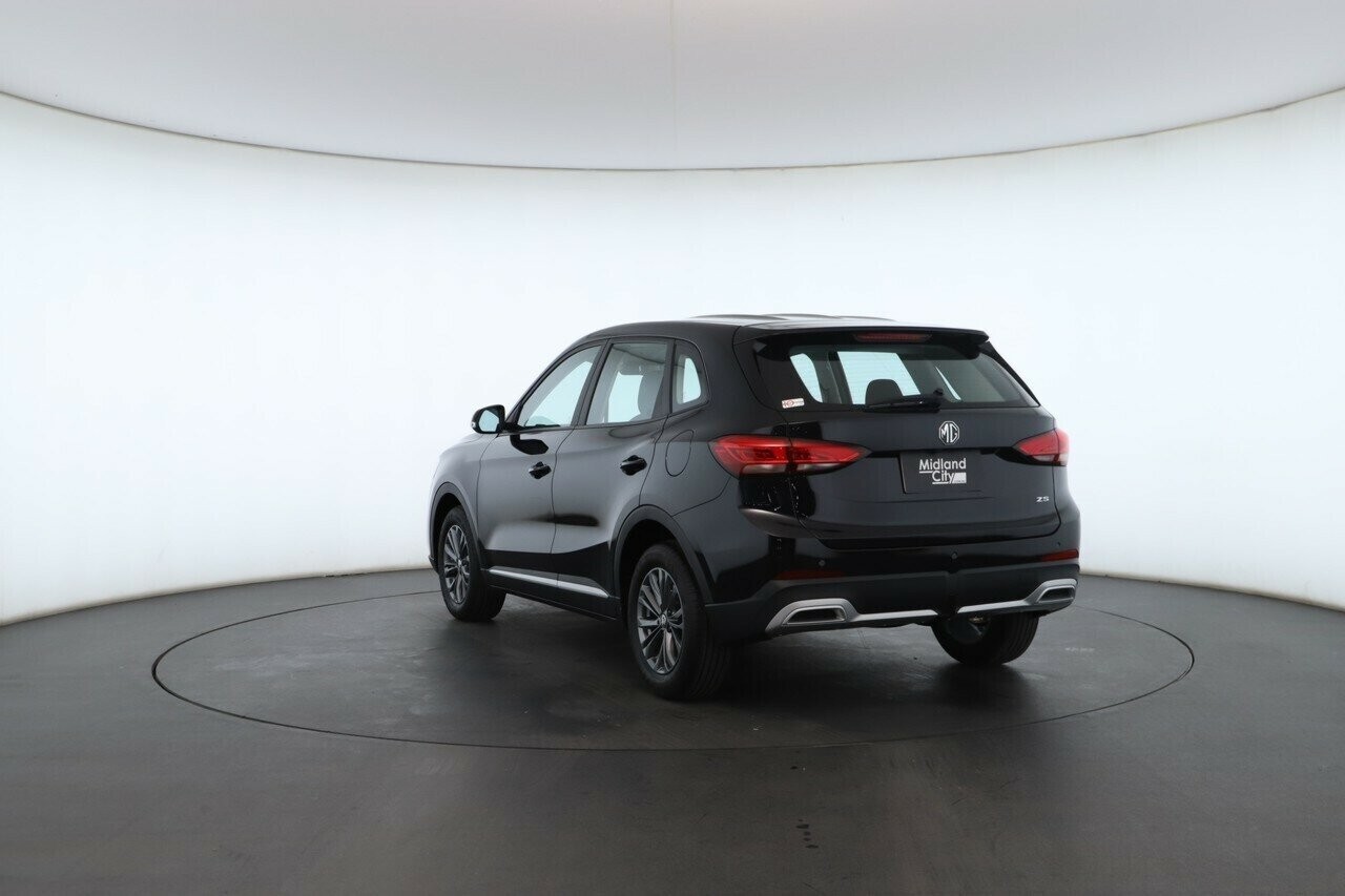 MG Zs image 4