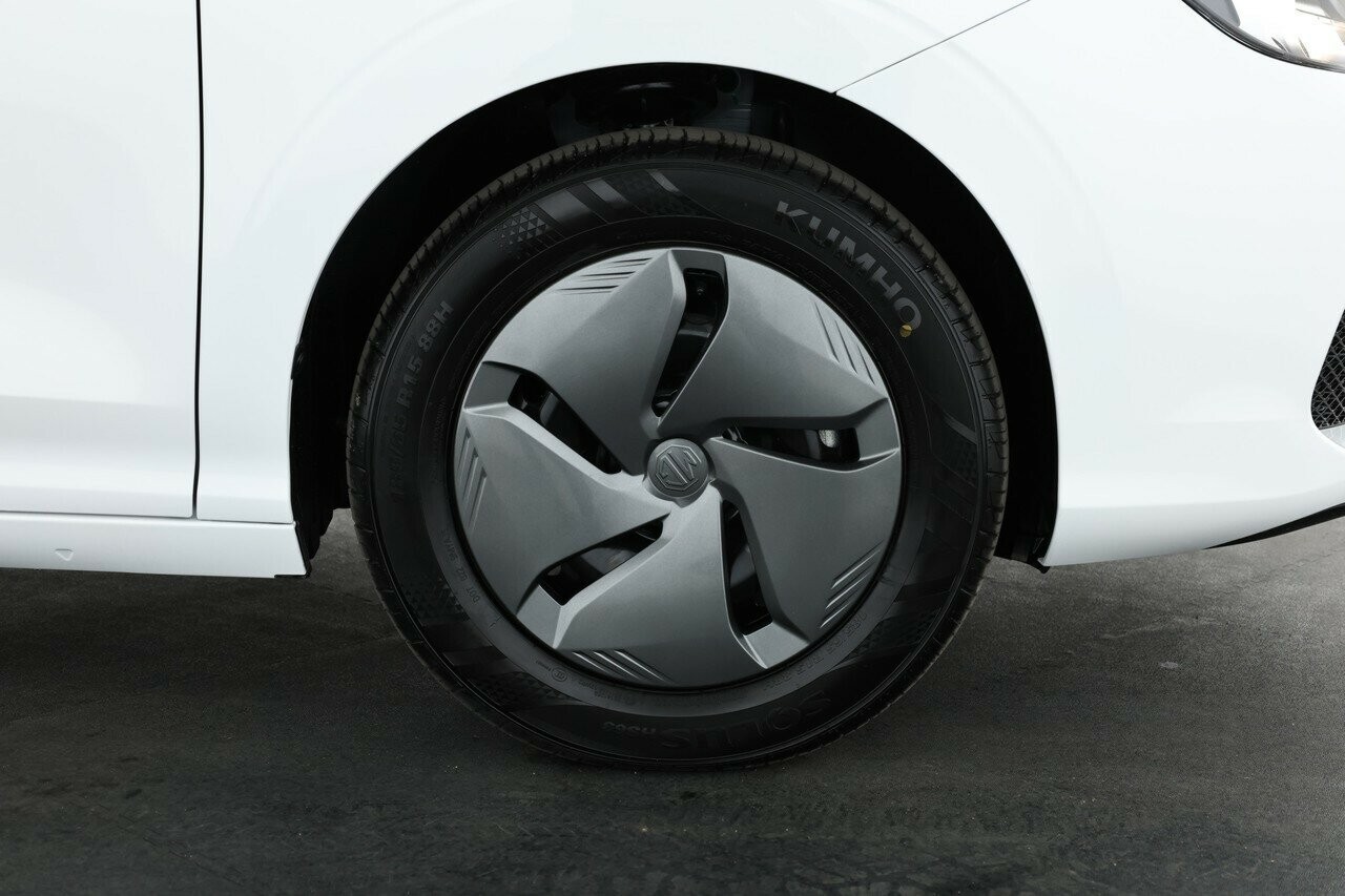 MG Mg3 image 3