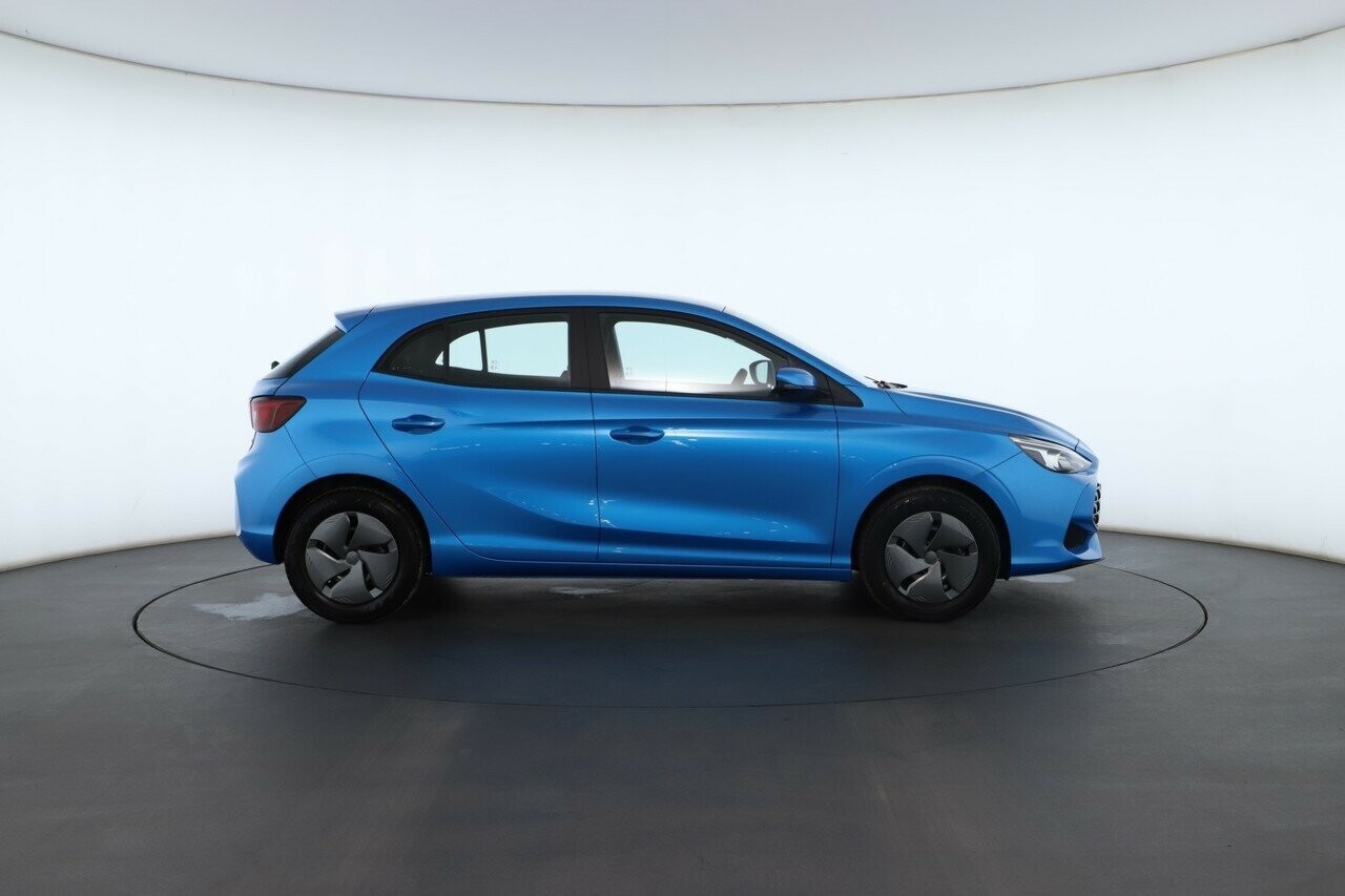 MG Mg3 image 2