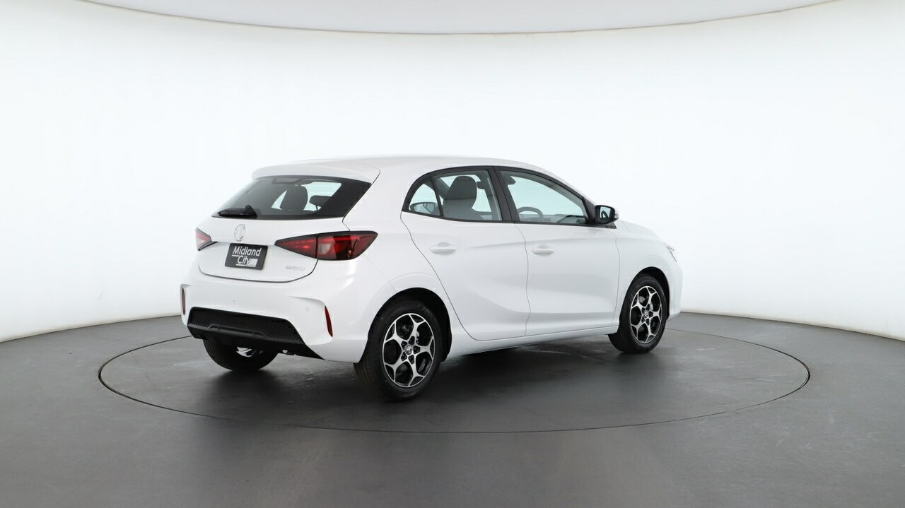 MG Mg3 image 3
