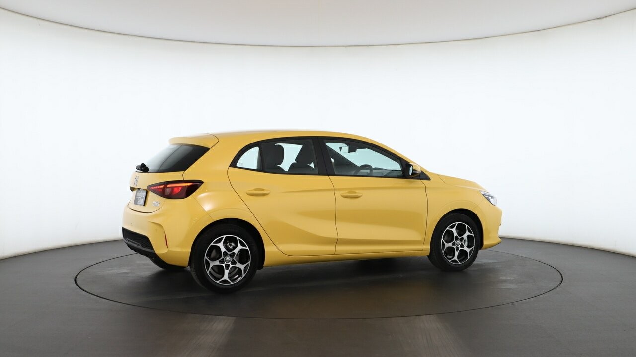 MG Mg3 image 3