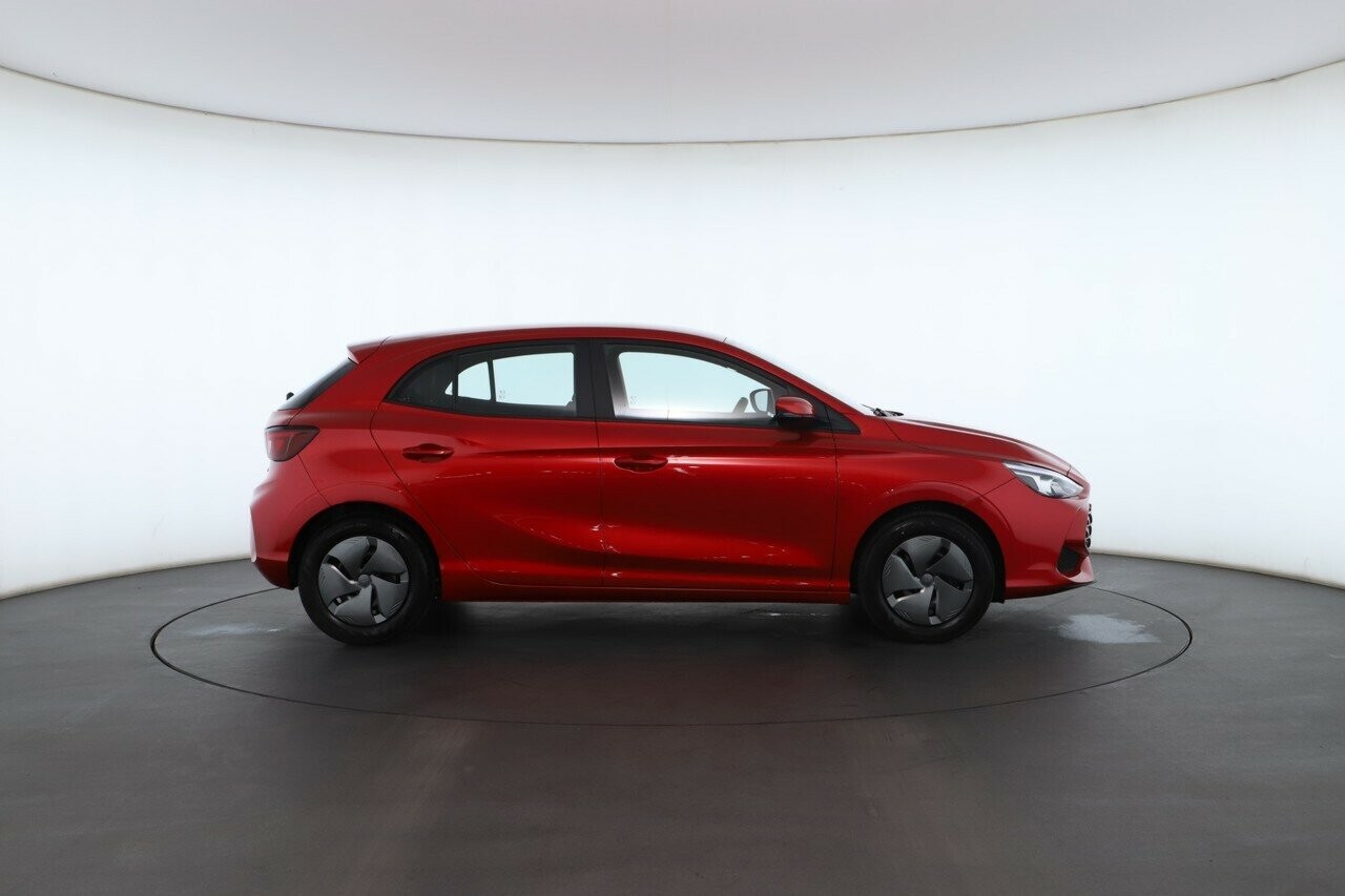 MG Mg3 image 2