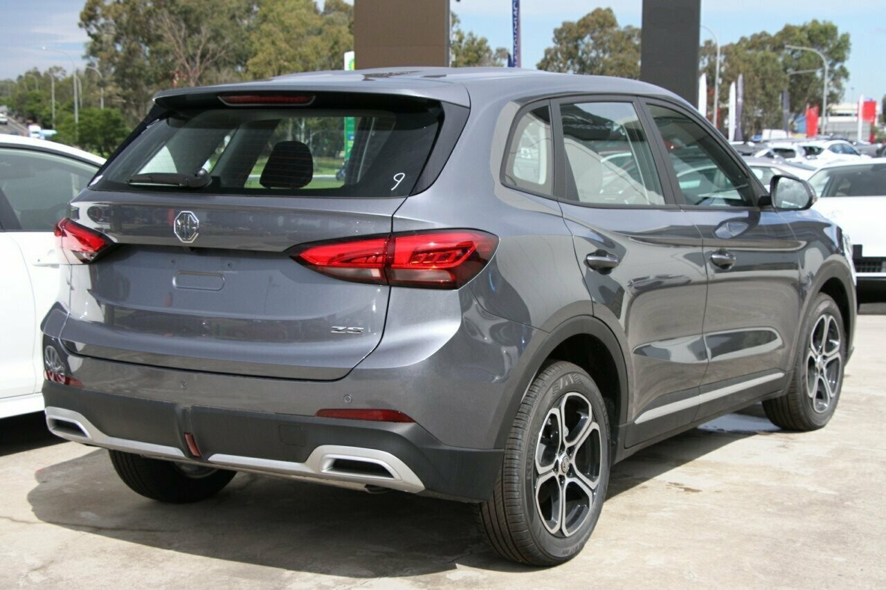 MG Zs image 3