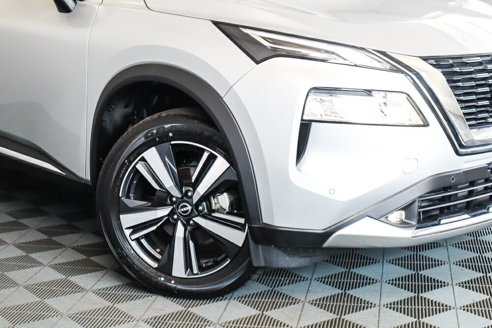 Nissan X-trail image 2