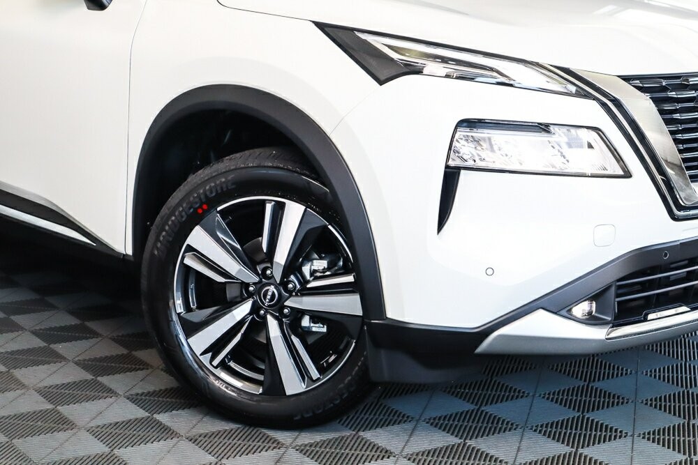 Nissan X-trail image 2