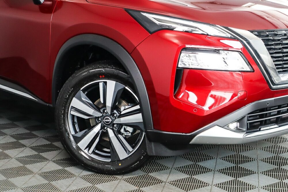 Nissan X-trail image 2