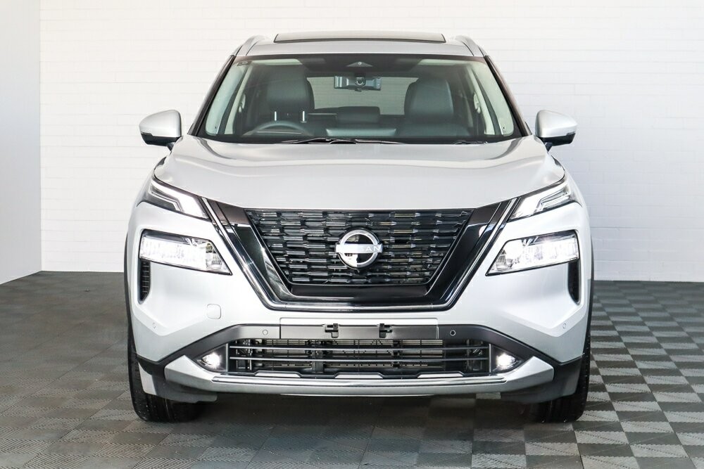 Nissan X-trail image 2