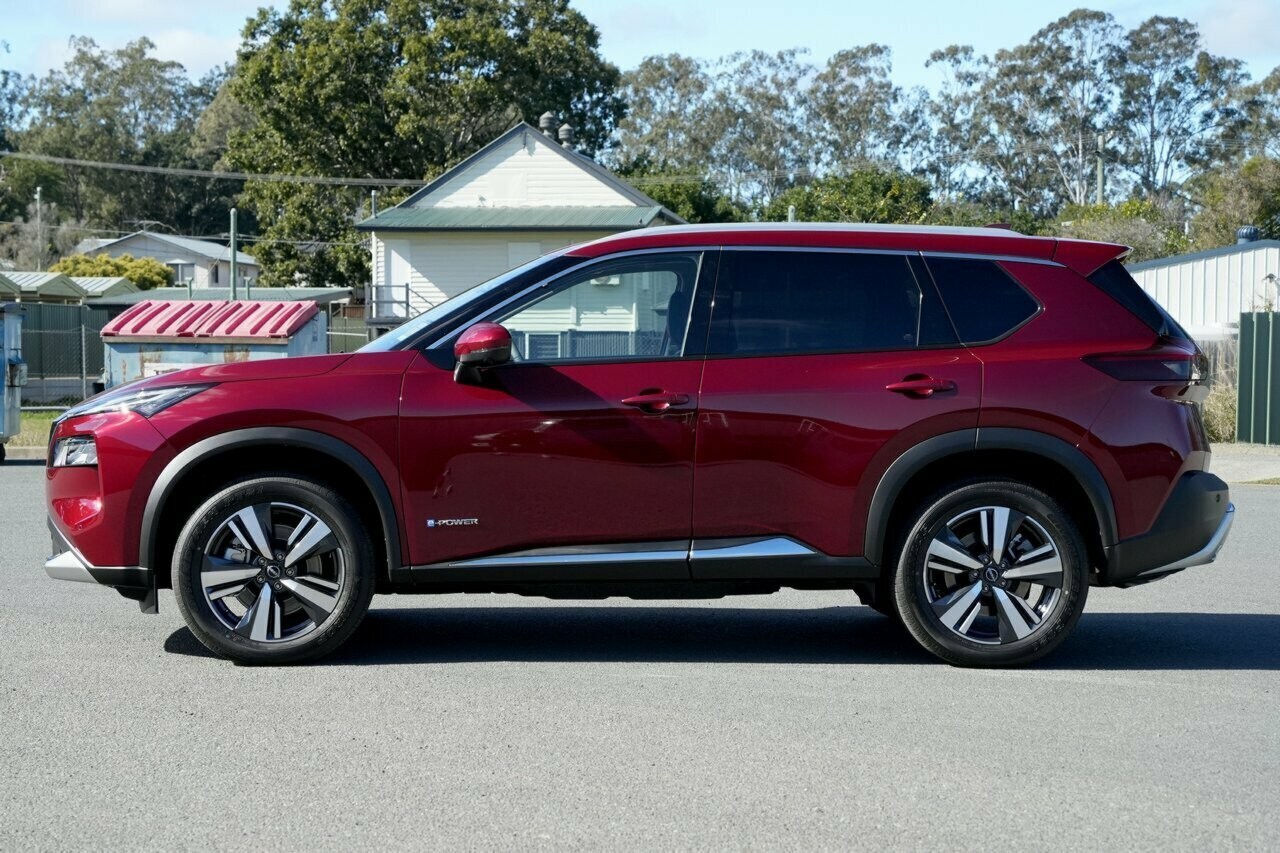Nissan X-trail image 2