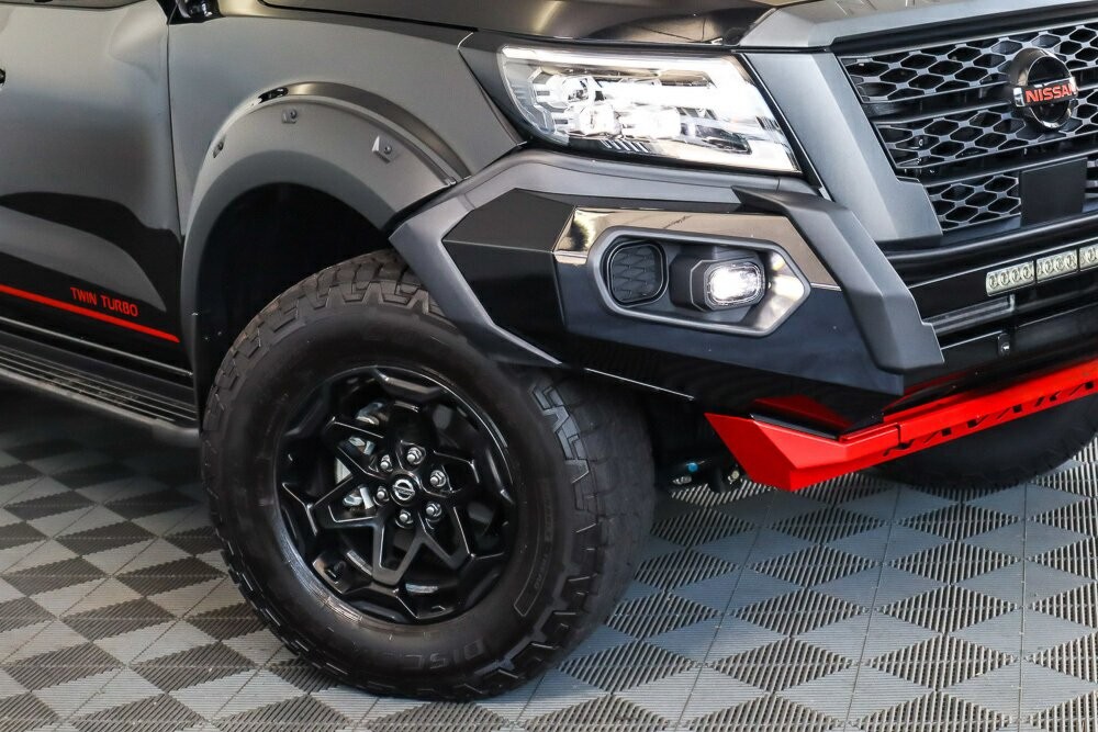 Nissan Navara image 2
