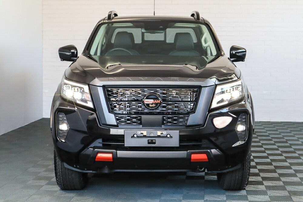 Nissan Navara image 3