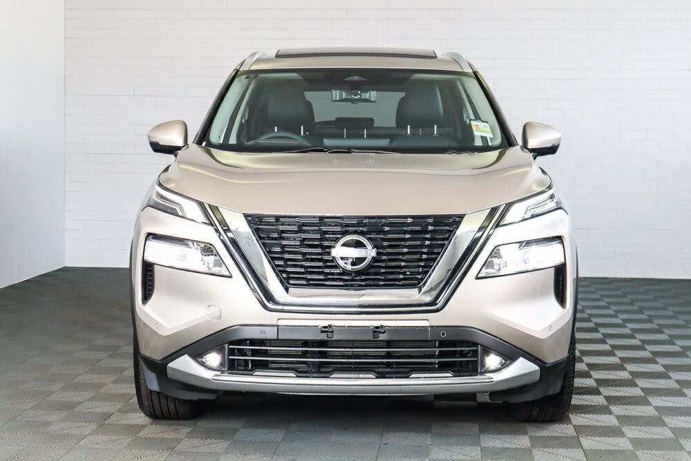 Nissan X-trail image 2