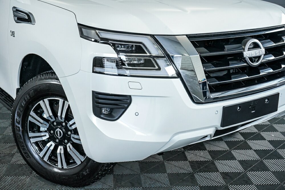 Nissan Patrol image 2
