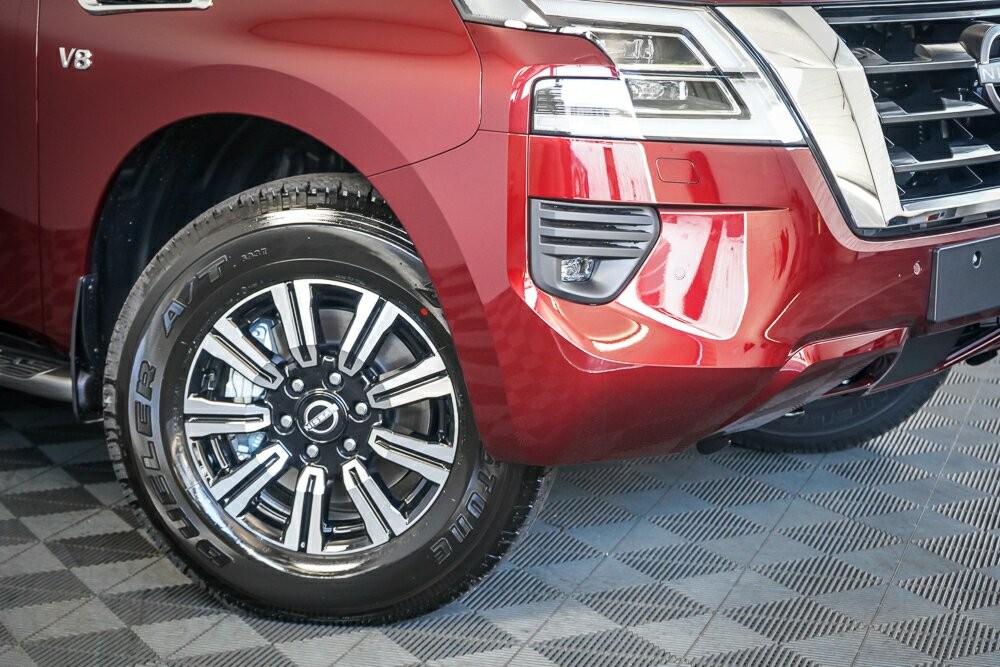 Nissan Patrol image 2