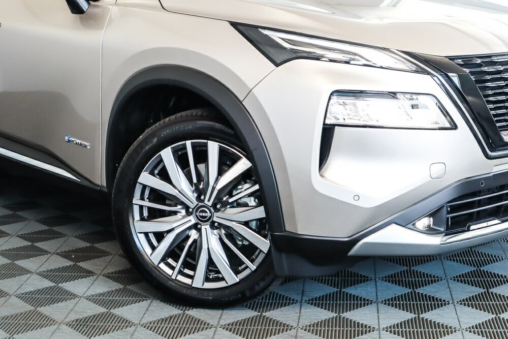 Nissan X-trail image 2