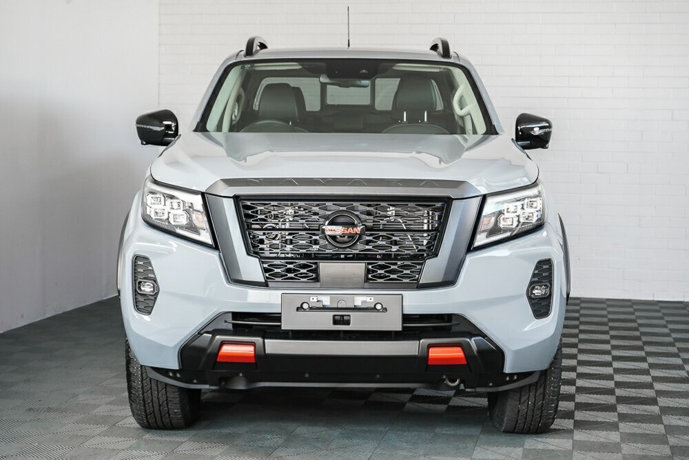 Nissan Navara image 3