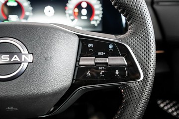 https://vehicle-cdn.autoleague.cloud/33417_2955502_17.jpg