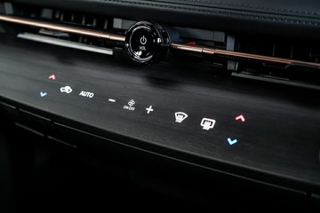 https://vehicle-cdn.autoleague.cloud/33417_2955502_20.jpg