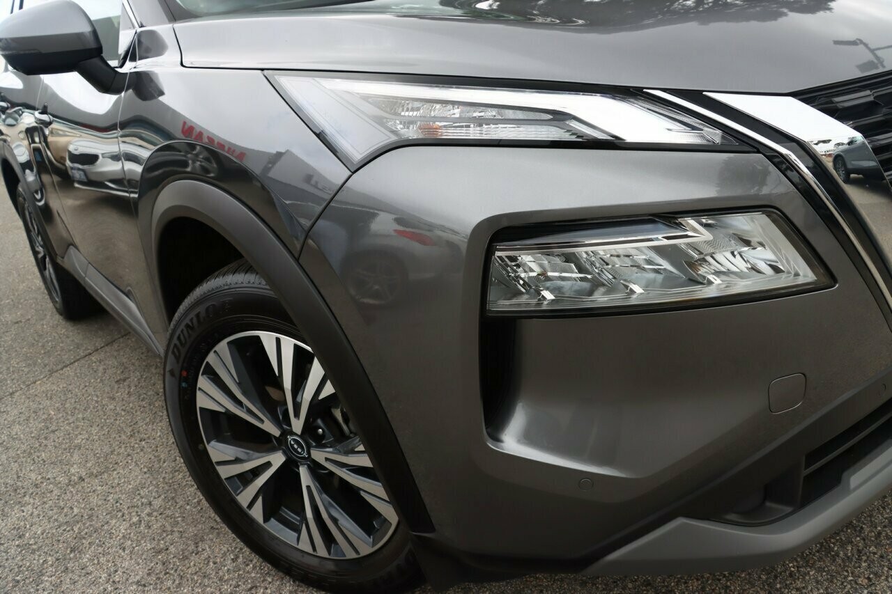 Nissan X-trail image 2