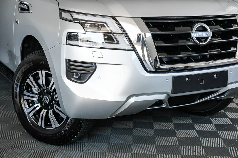 Nissan Patrol image 2