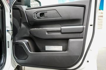 https://vehicle-cdn.autoleague.cloud/33417_2986858_14.jpg