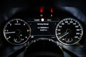 https://vehicle-cdn.autoleague.cloud/33417_2986858_18.jpg
