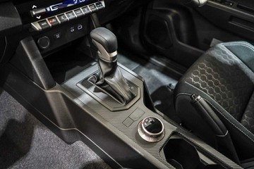 https://vehicle-cdn.autoleague.cloud/33417_2986858_25.jpg