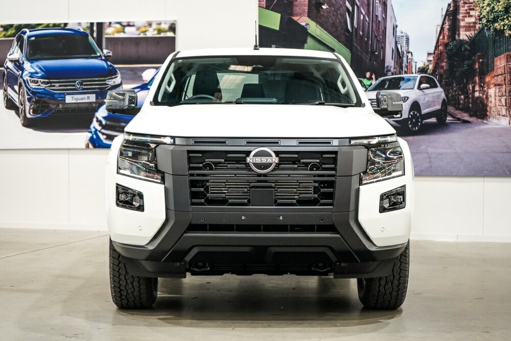Nissan Navara image 3